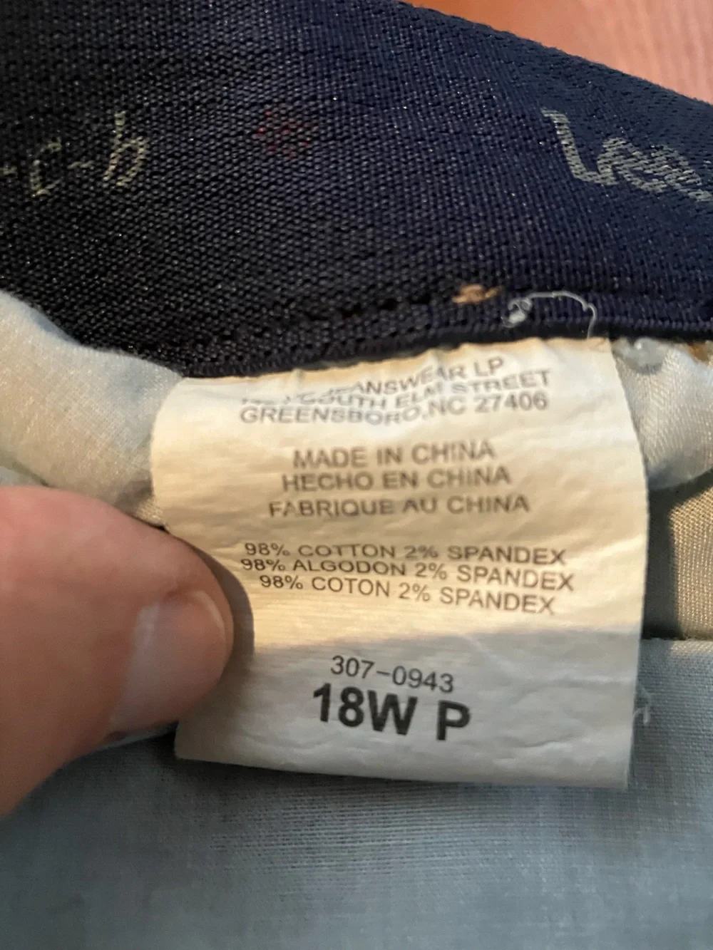Classic Lee Women’s Plus 18P Medium Blue Denim Jeans Mid Rise - Picture 6 of 6